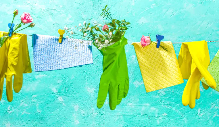 cleaning gloves